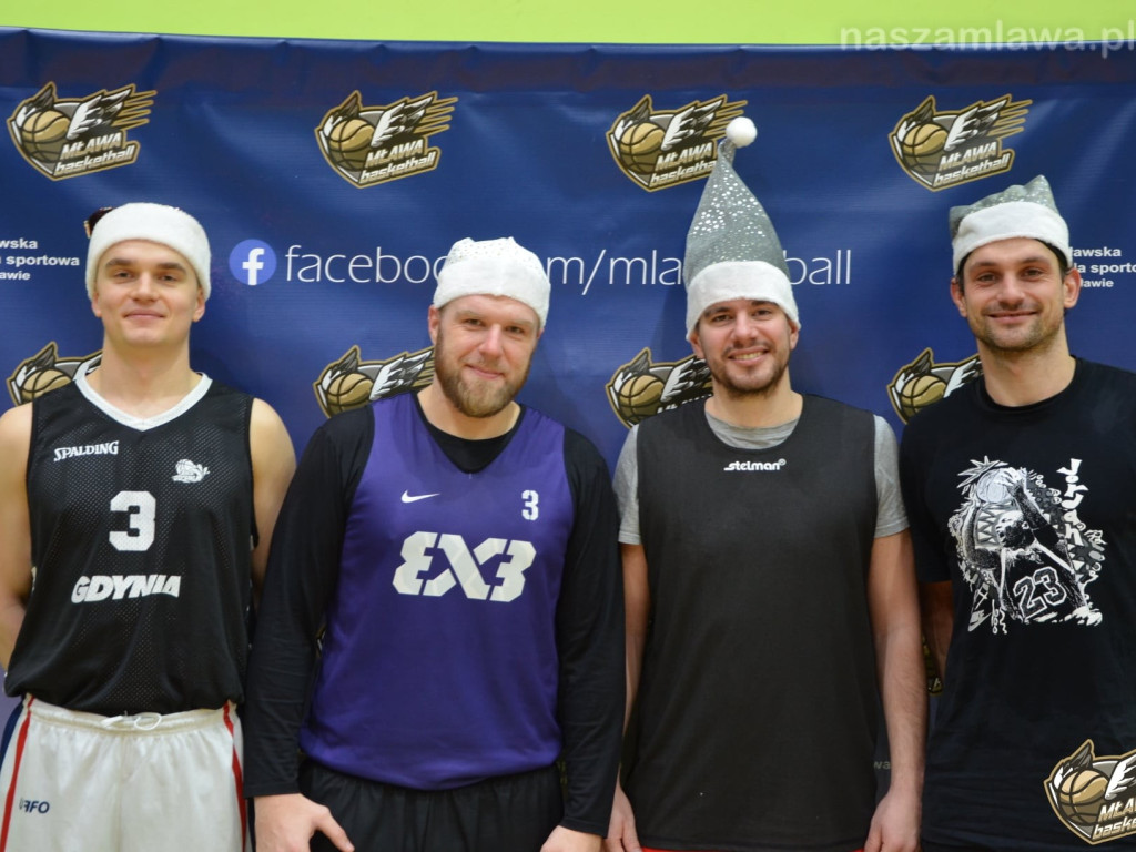 Rzut Bierwagena równo z syreną. Trójki dla Urbanka