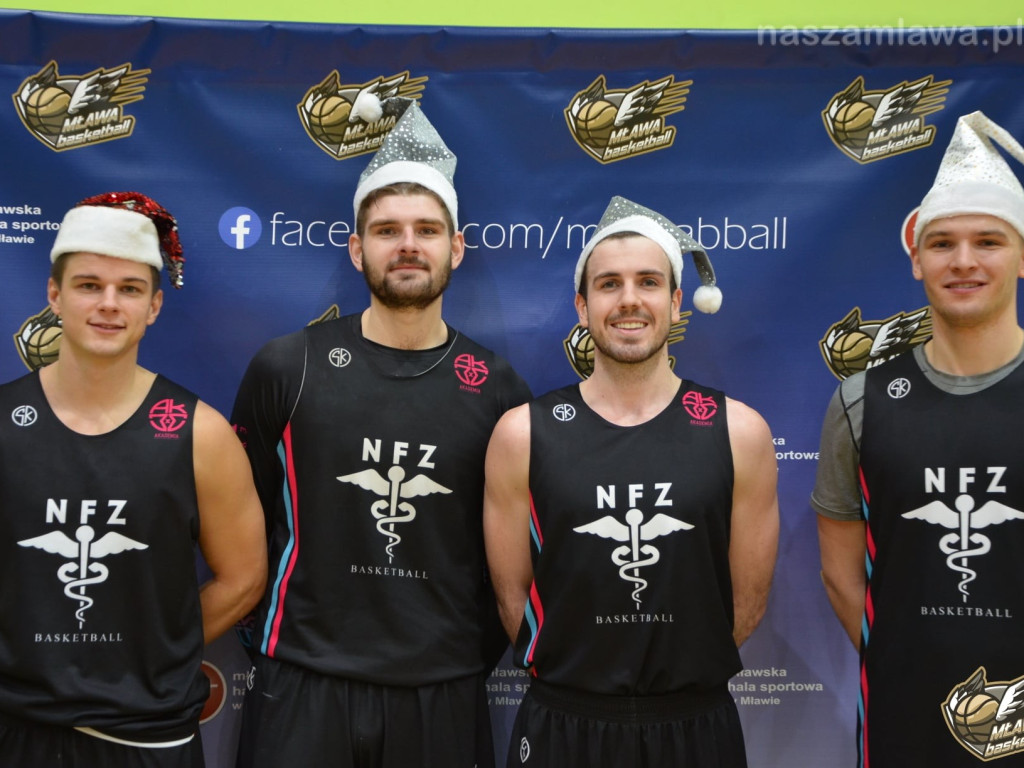 Rzut Bierwagena równo z syreną. Trójki dla Urbanka