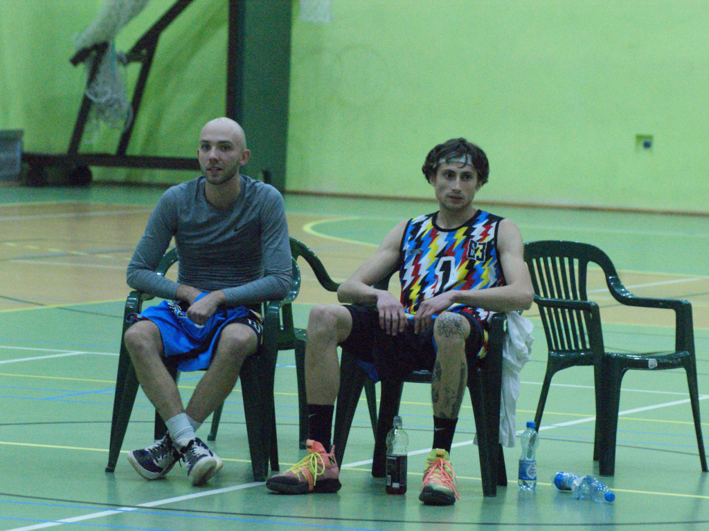 Rzut Bierwagena równo z syreną. Trójki dla Urbanka