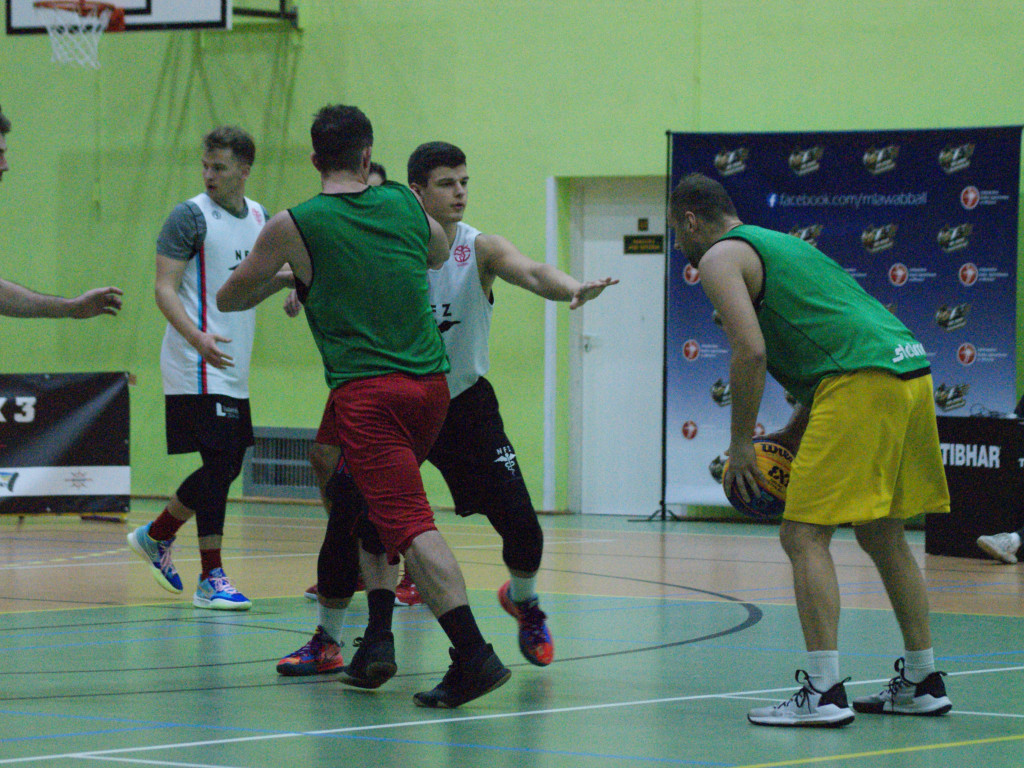 Rzut Bierwagena równo z syreną. Trójki dla Urbanka