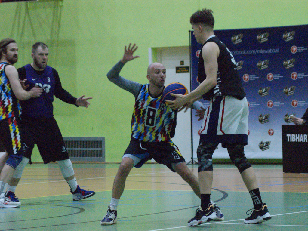 Rzut Bierwagena równo z syreną. Trójki dla Urbanka