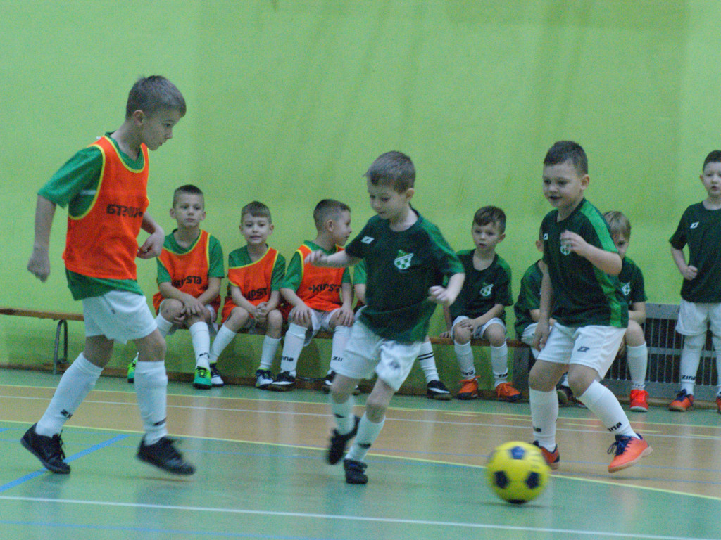 Mikołajkowe granie najmłodszych reprezentantów Mławianki