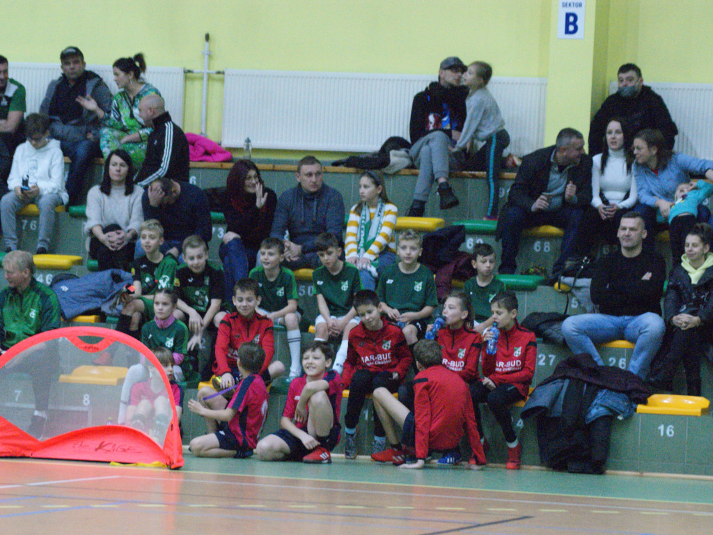 Mikołajkowe granie najmłodszych reprezentantów Mławianki
