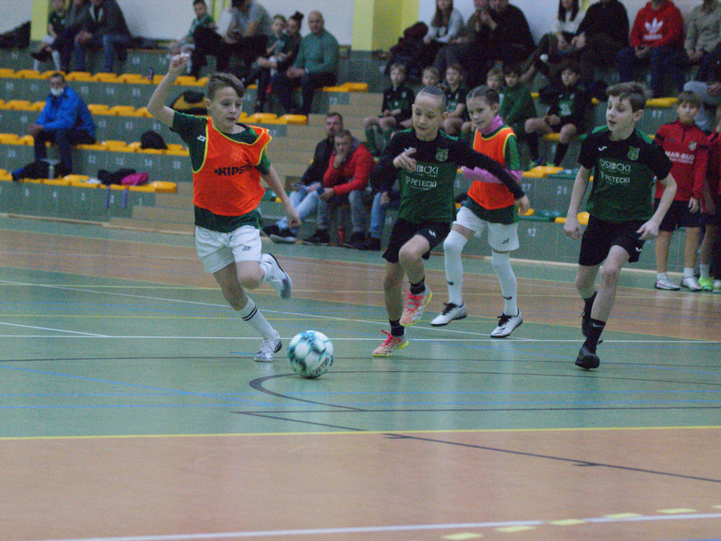 Mikołajkowe granie najmłodszych reprezentantów Mławianki