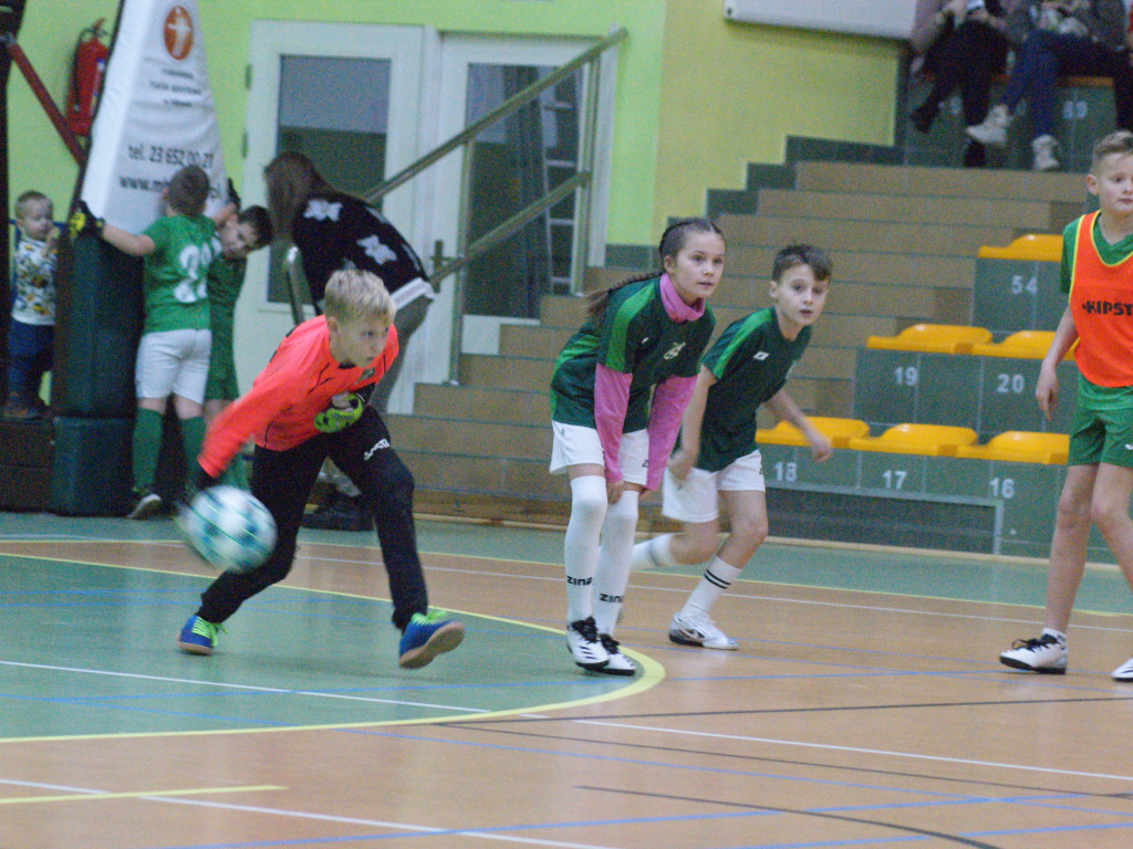 Mikołajkowe granie najmłodszych reprezentantów Mławianki
