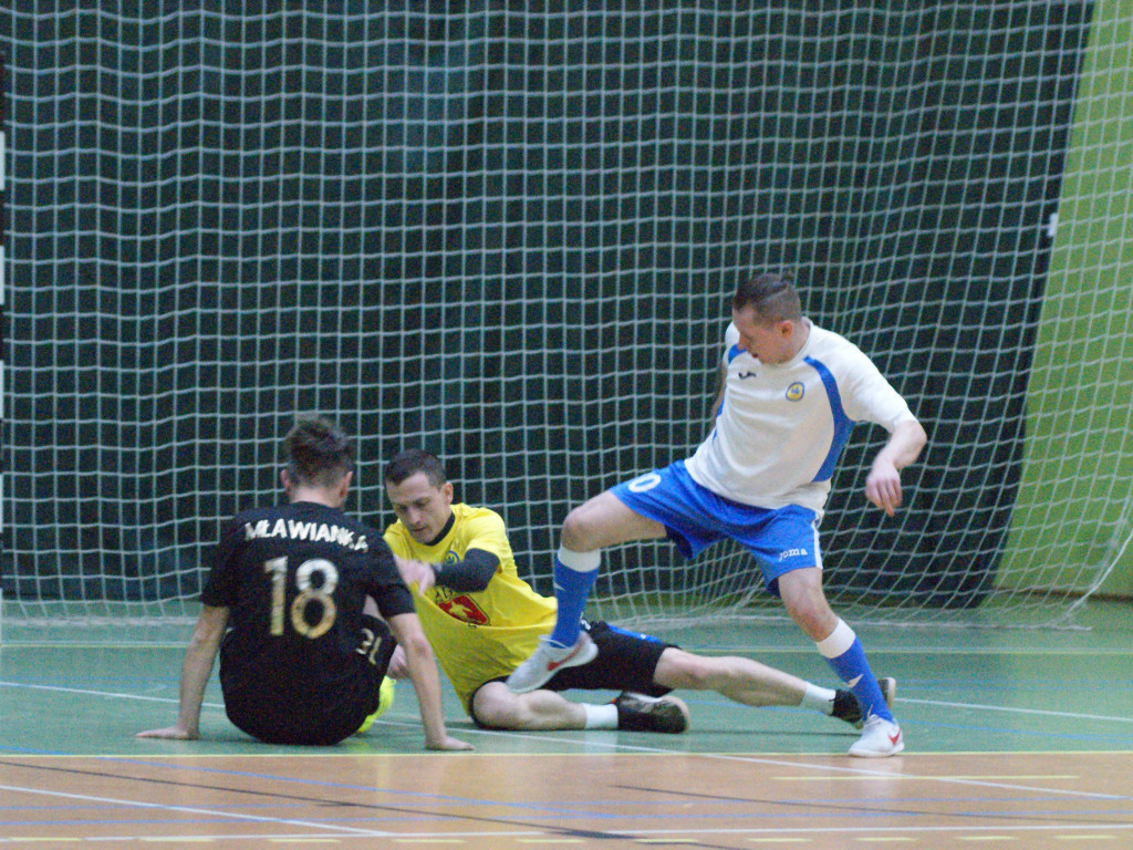 Mławianka z głównym trofeum. Młodzież na podium