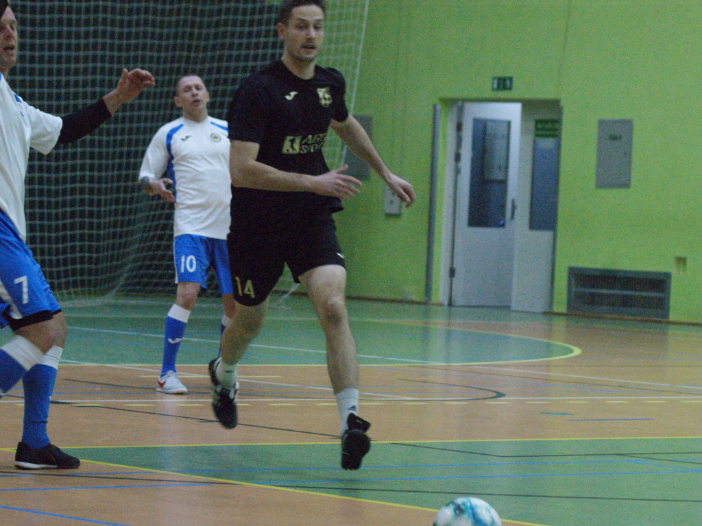 Mławianka z głównym trofeum. Młodzież na podium