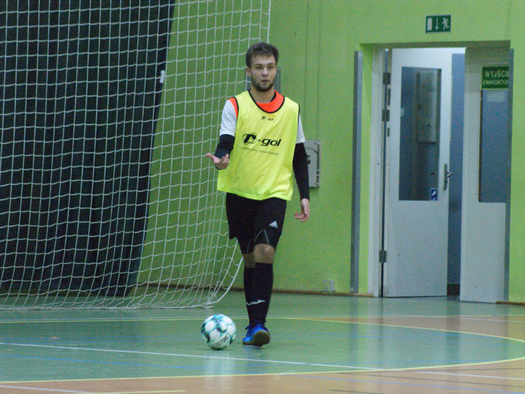 Mławianka z głównym trofeum. Młodzież na podium