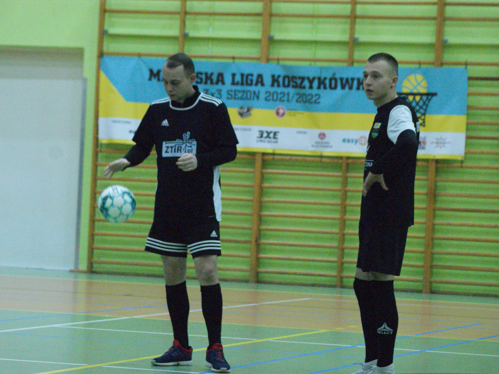 Mławianka z głównym trofeum. Młodzież na podium