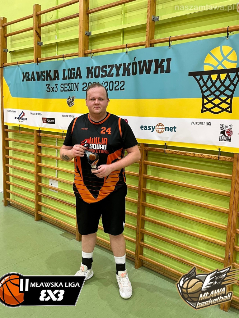 Mławski finał w czwartej rundzie. Wuja Squad ucieka