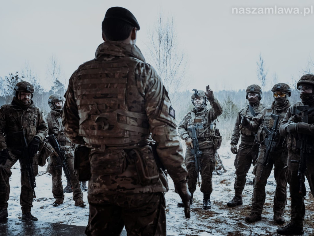 Żołnierze na szkoleniu z Brytyjczykami