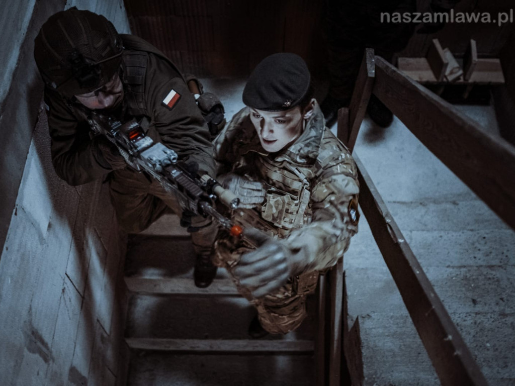 Żołnierze na szkoleniu z Brytyjczykami