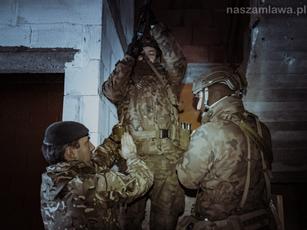 Żołnierze na szkoleniu z Brytyjczykami