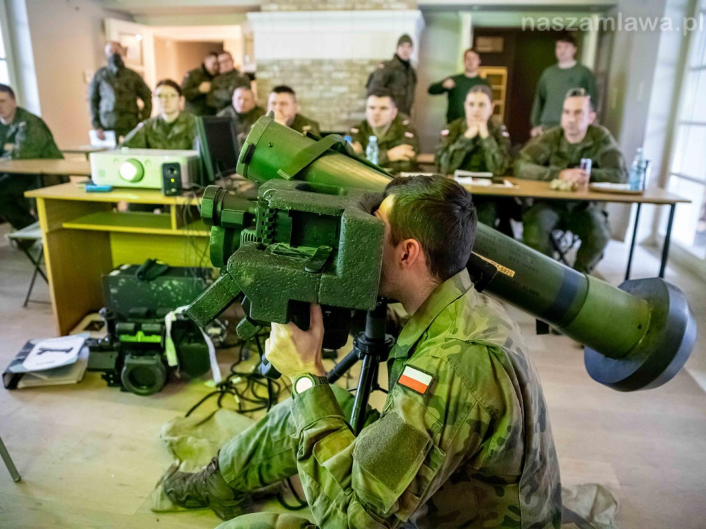 Żołnierze na szkoleniu z Brytyjczykami