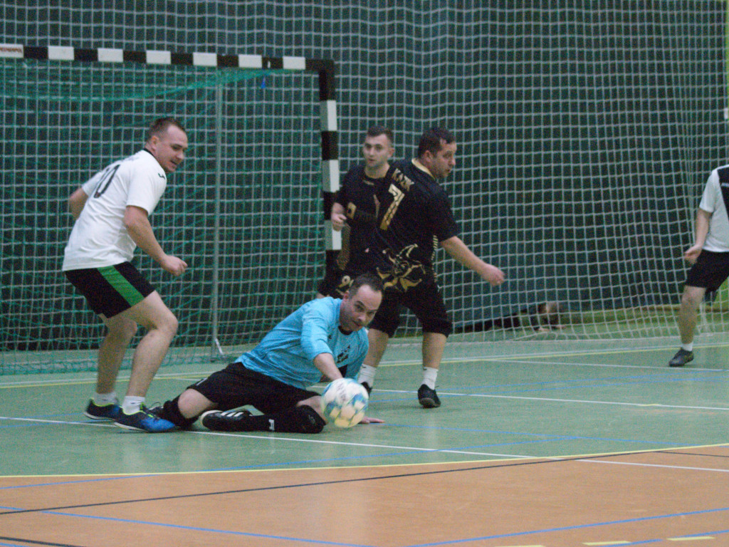 Strażacy kończą na piątkę. Rogalski z koroną