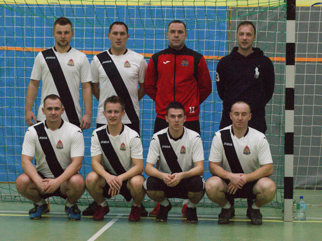 Strażacy kończą na piątkę. Rogalski z koroną