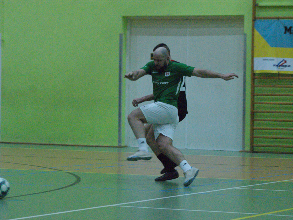 Strażacy kończą na piątkę. Rogalski z koroną