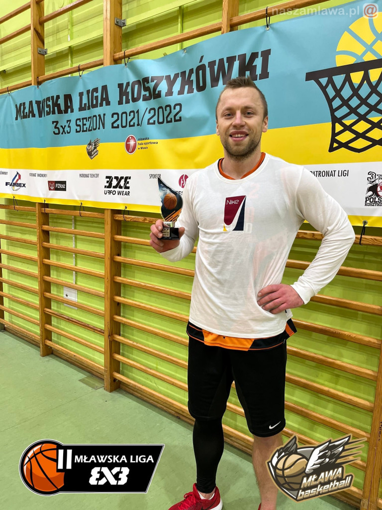 Kontra znowu w finale. Wuja Squad liderem