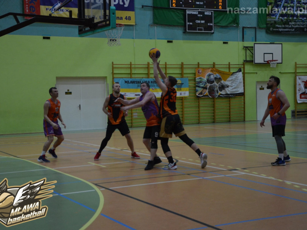 Kontra znowu w finale. Wuja Squad liderem