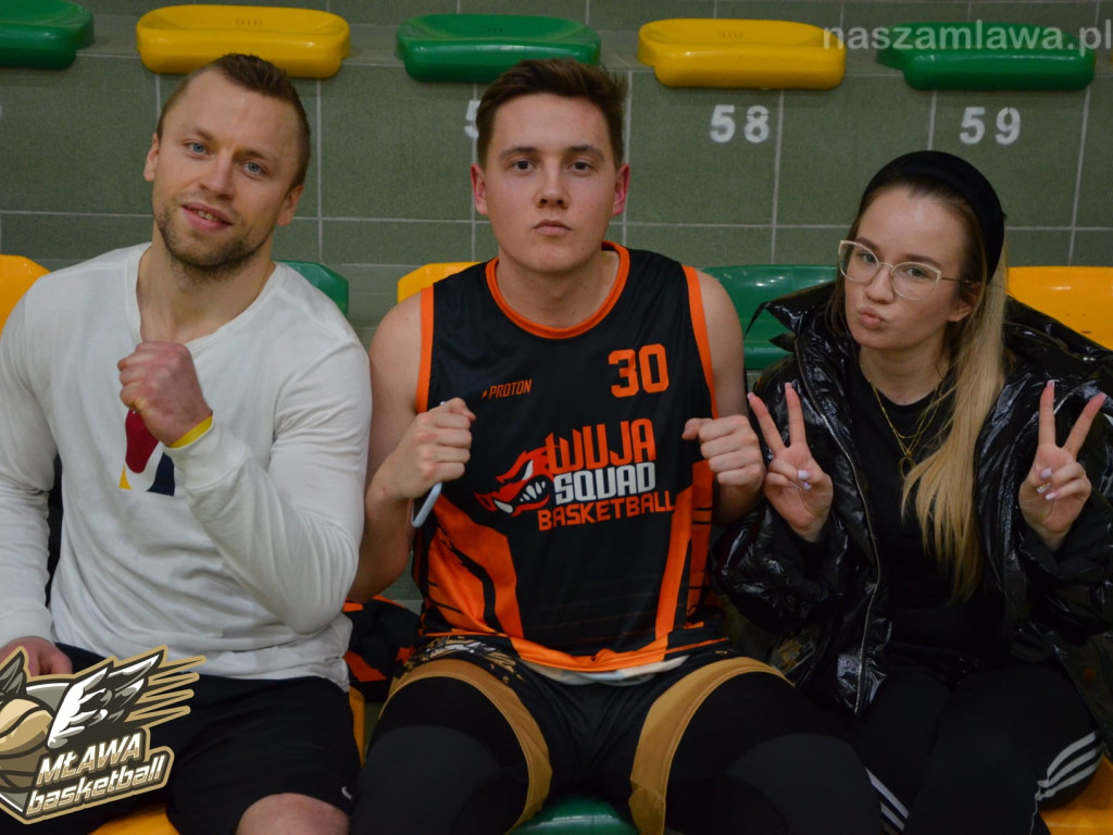 Kontra znowu w finale. Wuja Squad liderem