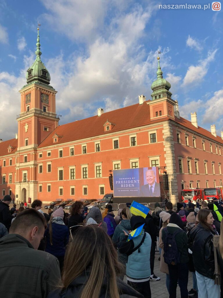 Mławianie na przemówieniu Bidena [ZDJĘCIA]