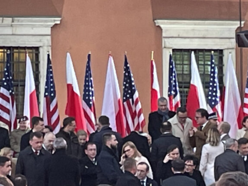 Mławianie na przemówieniu Bidena [ZDJĘCIA]