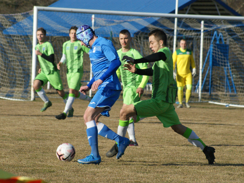 Po punkcie w derbach. Walkower dla Konopek
