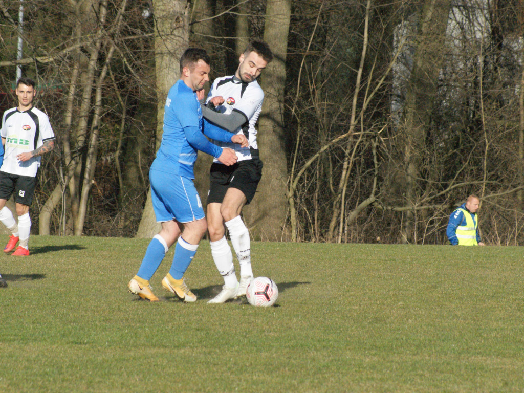 Korona ograła lidera. Dublet Karpińskiego