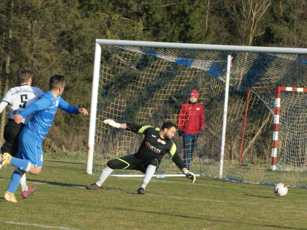 Korona ograła lidera. Dublet Karpińskiego