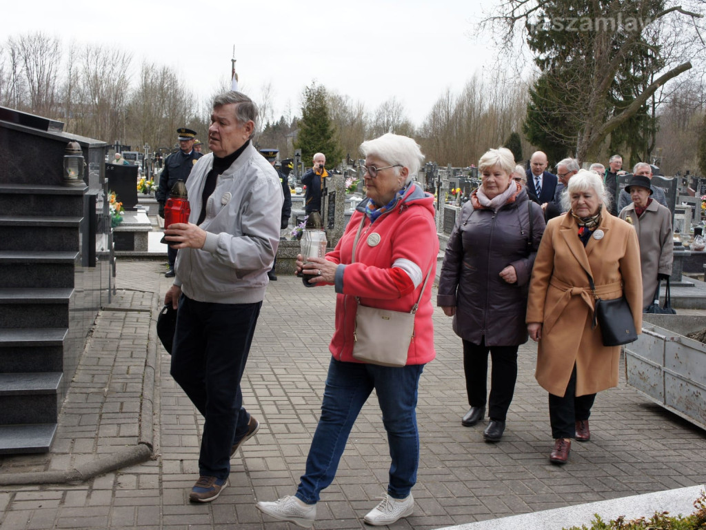 Pamiętamy Katyń. Teraz dzieje się to w Buczy