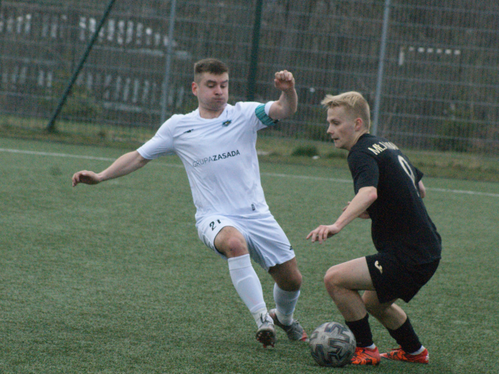 Tuzin goli z outsiderem.  Dwucyfrówka Mławianki