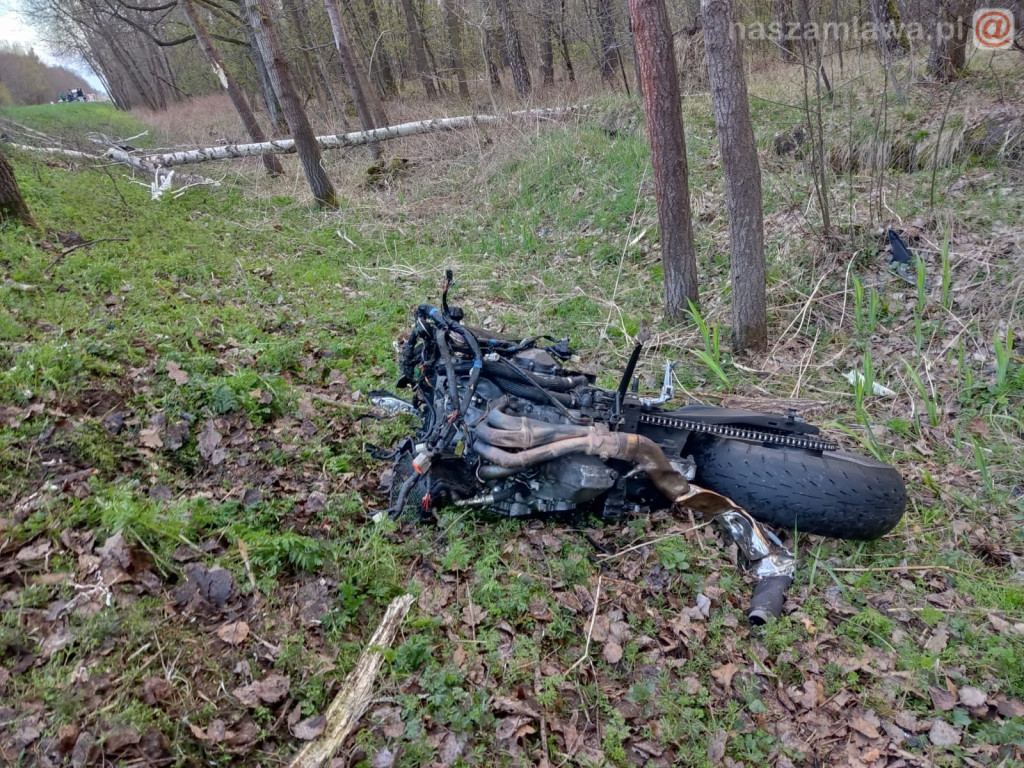U sąsiadów. Motocykl rozpadł się na części