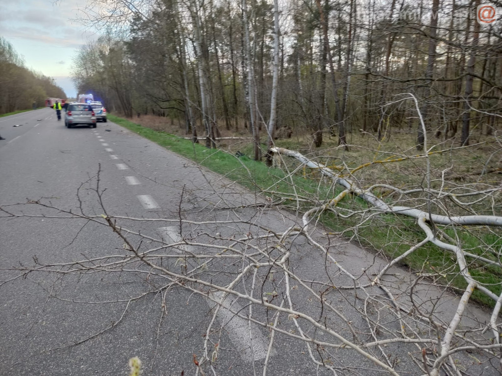U sąsiadów. Motocykl rozpadł się na części