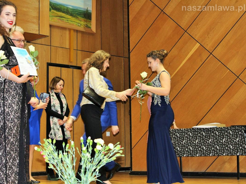 Najlepsi studenci i absolwenci zaśpiewali w Mławie
