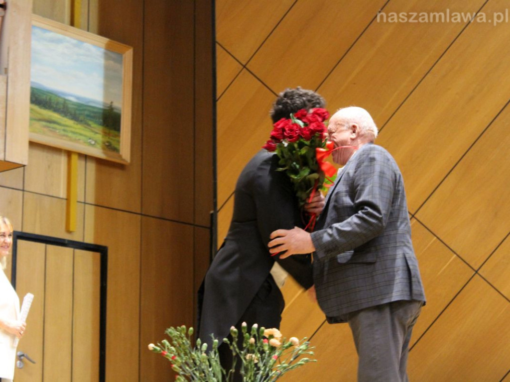 Najlepsi studenci i absolwenci zaśpiewali w Mławie