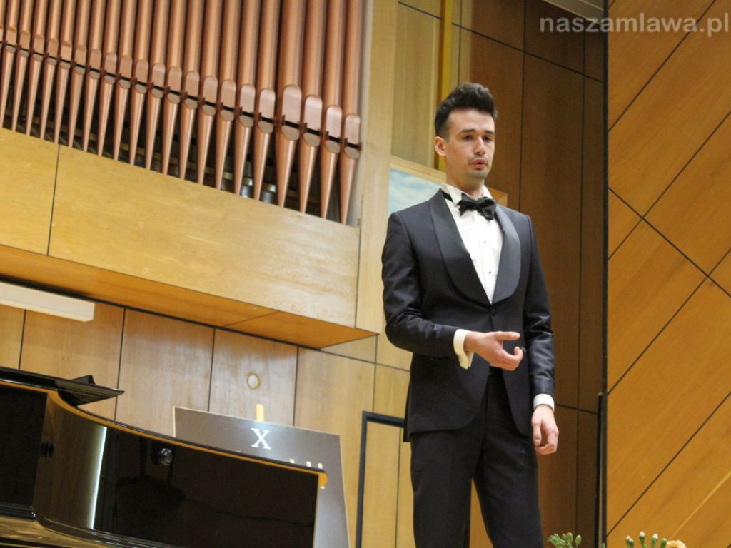 Najlepsi studenci i absolwenci zaśpiewali w Mławie