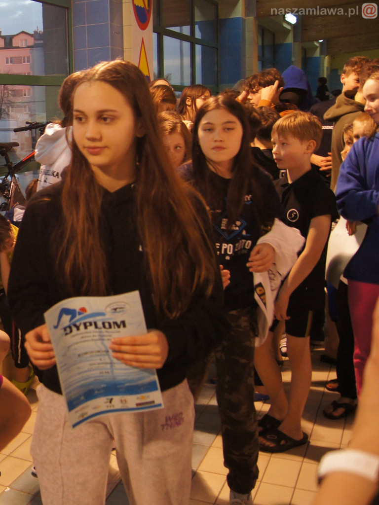 Święto pływania w Mławie. Medale Płetwala i Marlina