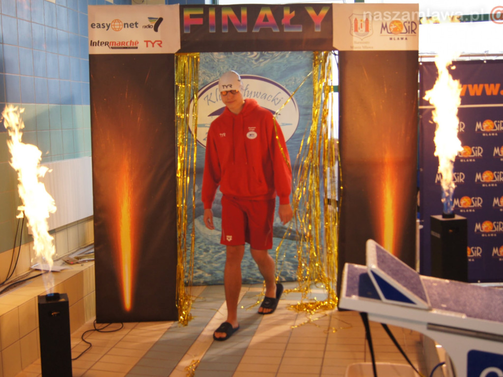 Święto pływania w Mławie. Medale Płetwala i Marlina