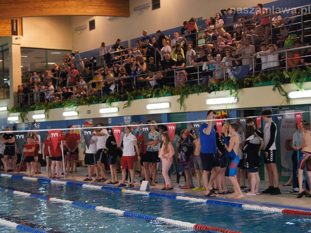 Święto pływania w Mławie. Medale Płetwala i Marlina