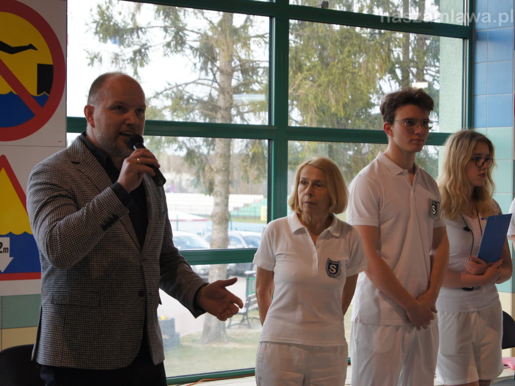 Święto pływania w Mławie. Medale Płetwala i Marlina