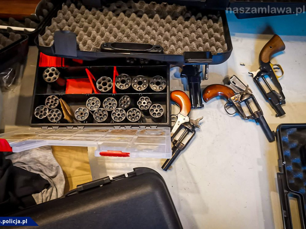 Ponad tysiąc policjantów w akcji