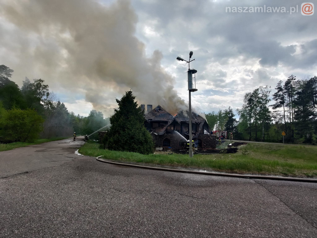 Pożar legendarnego zajazdu w Napierkach