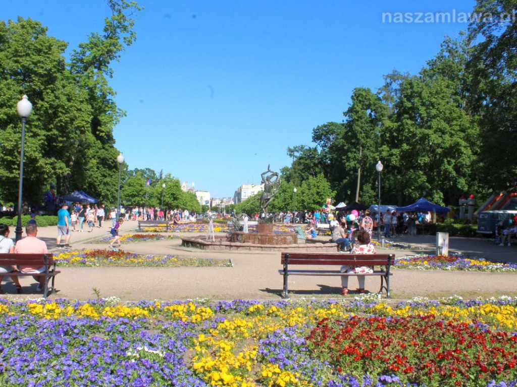 Takich tłumów w parku dawno nie było