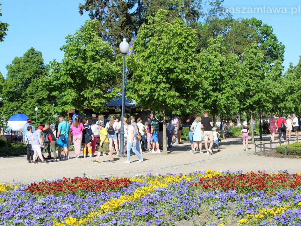 Takich tłumów w parku dawno nie było