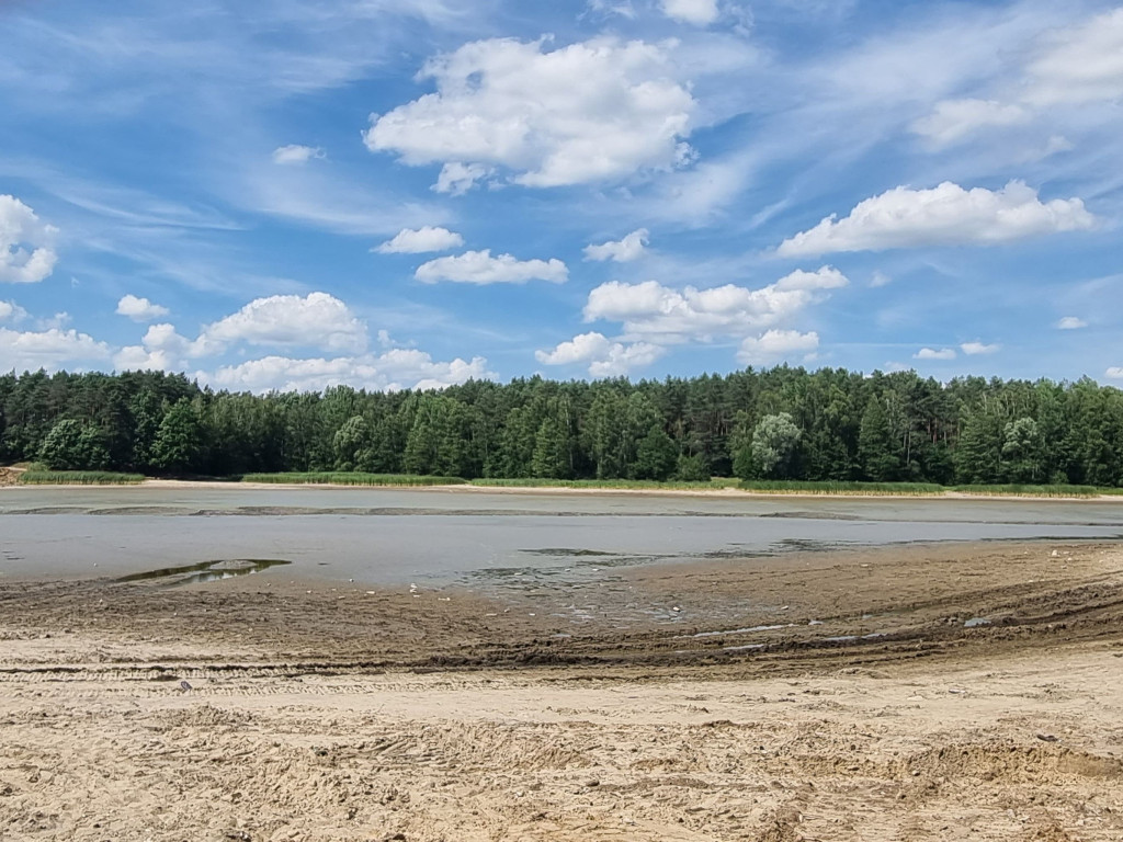 Smród, martwe ryby. Tam kąpią się dzieci