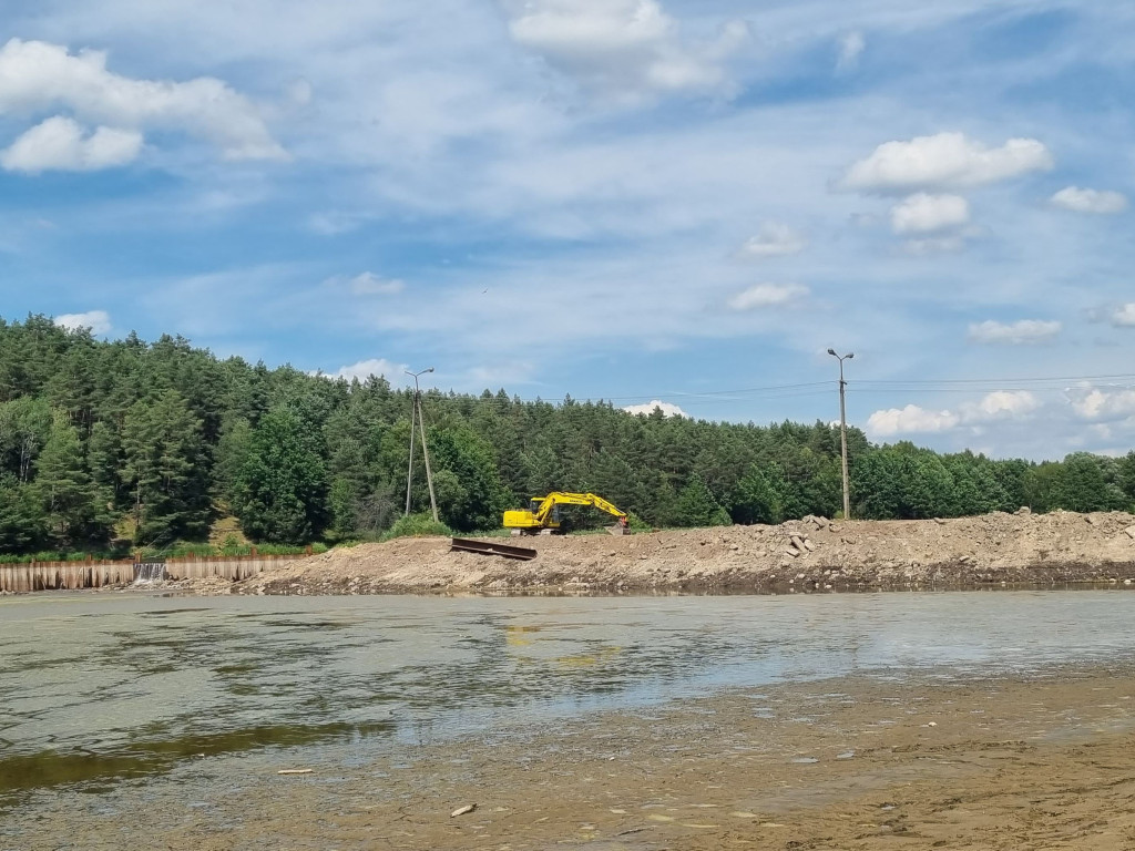 Smród, martwe ryby. Tam kąpią się dzieci