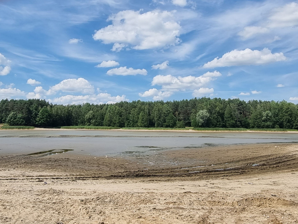 Smród, martwe ryby. Tam kąpią się dzieci