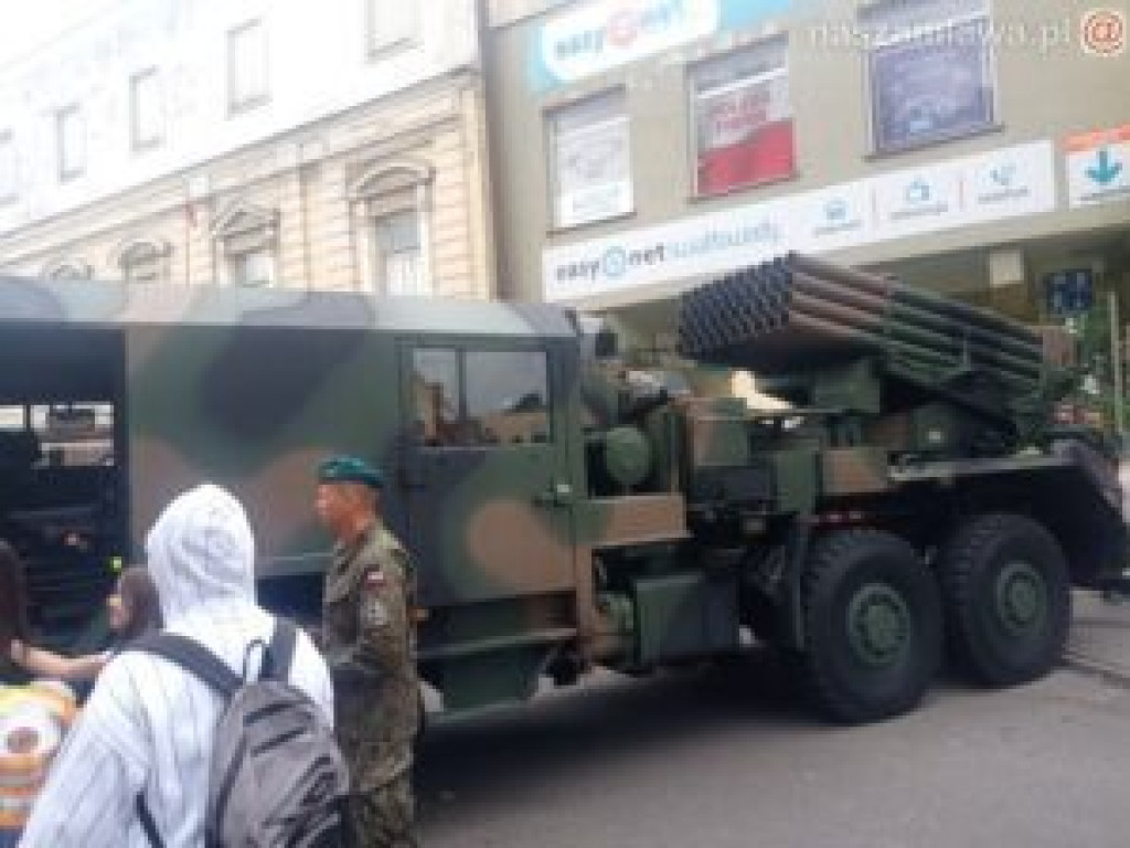 Dni Mławy: Tuningowane samochody i wozy strażackie