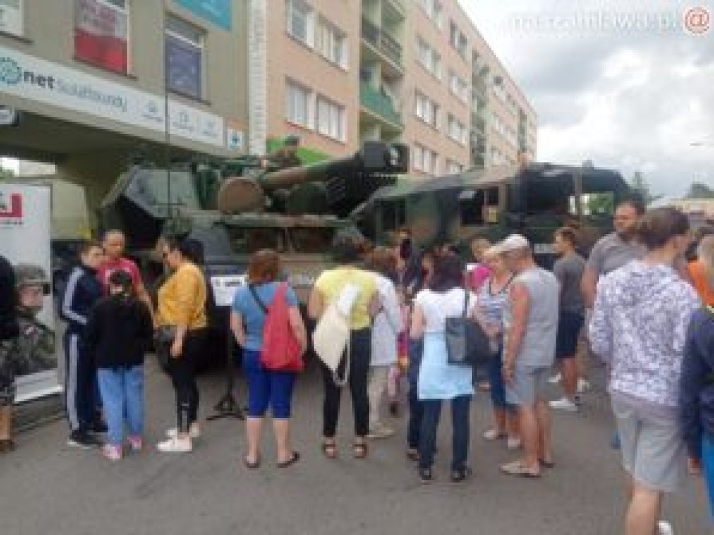 Dni Mławy: Tuningowane samochody i wozy strażackie
