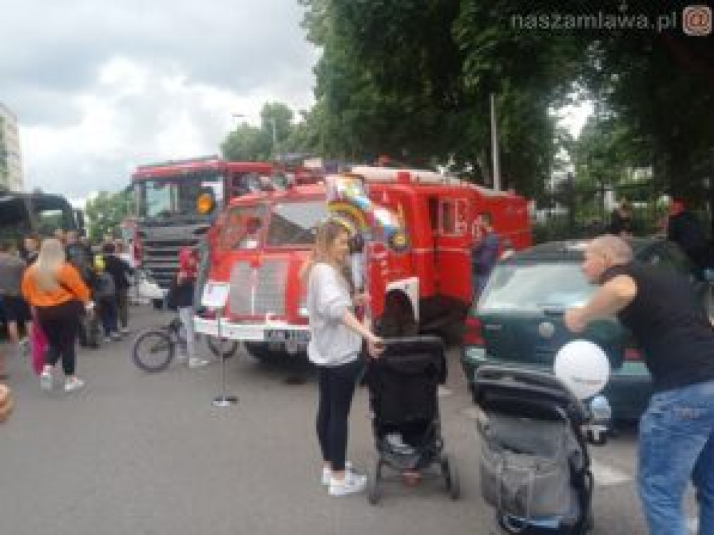 Dni Mławy: Tuningowane samochody i wozy strażackie